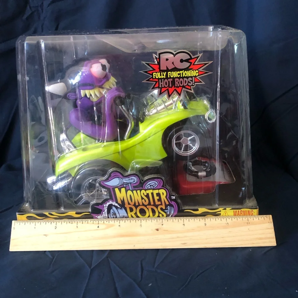 Rat Fink Zoomin Zombies remote control dune buggy new old stock